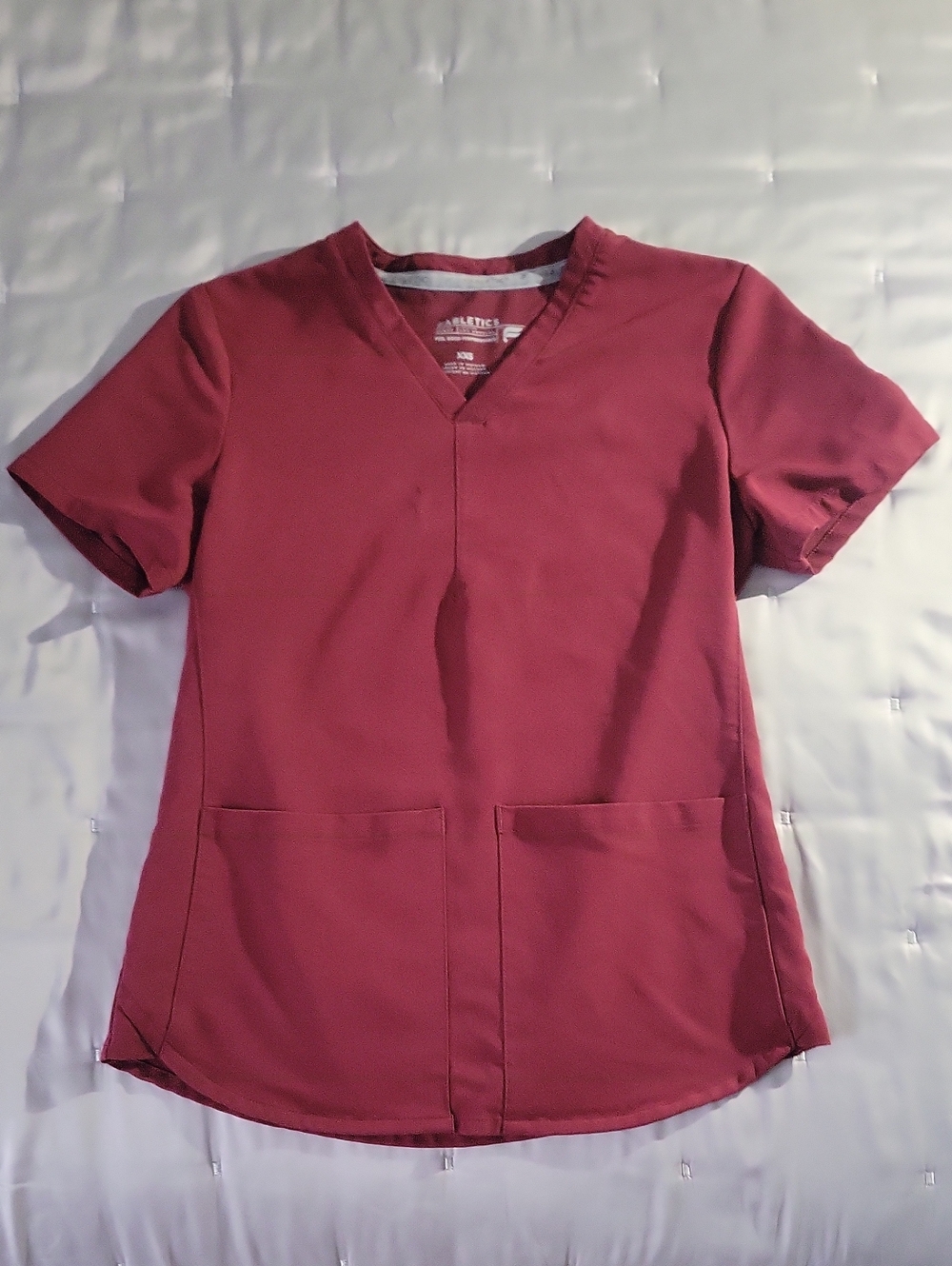 Fabletics Women's Method 2-Pocket Scrub Top - Burgundy XXS